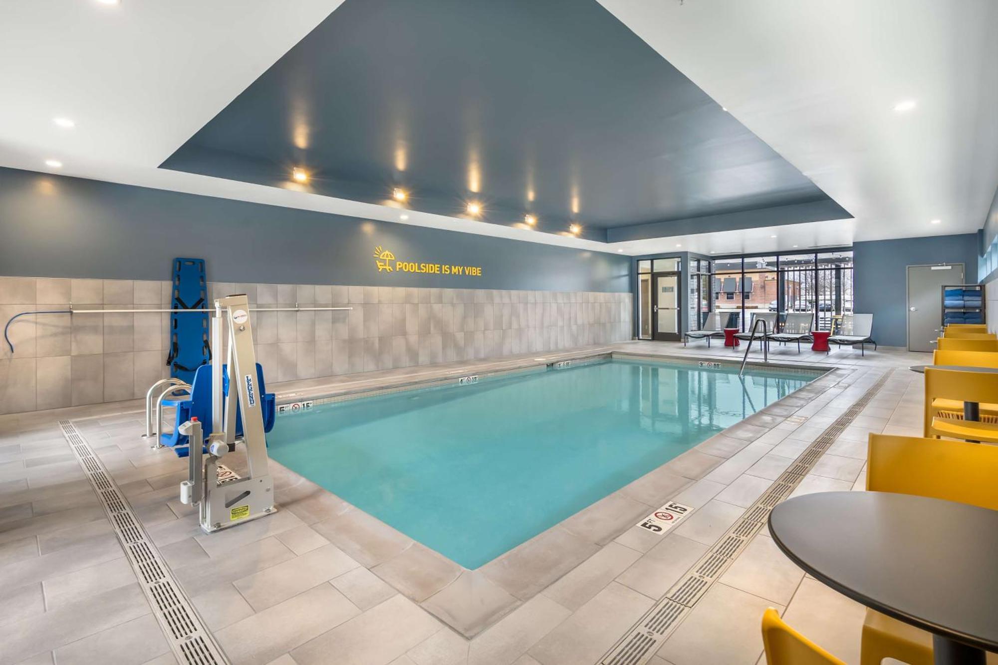 Home2 Suites By Hilton Reynoldsburg Columbus East Екстер'єр фото